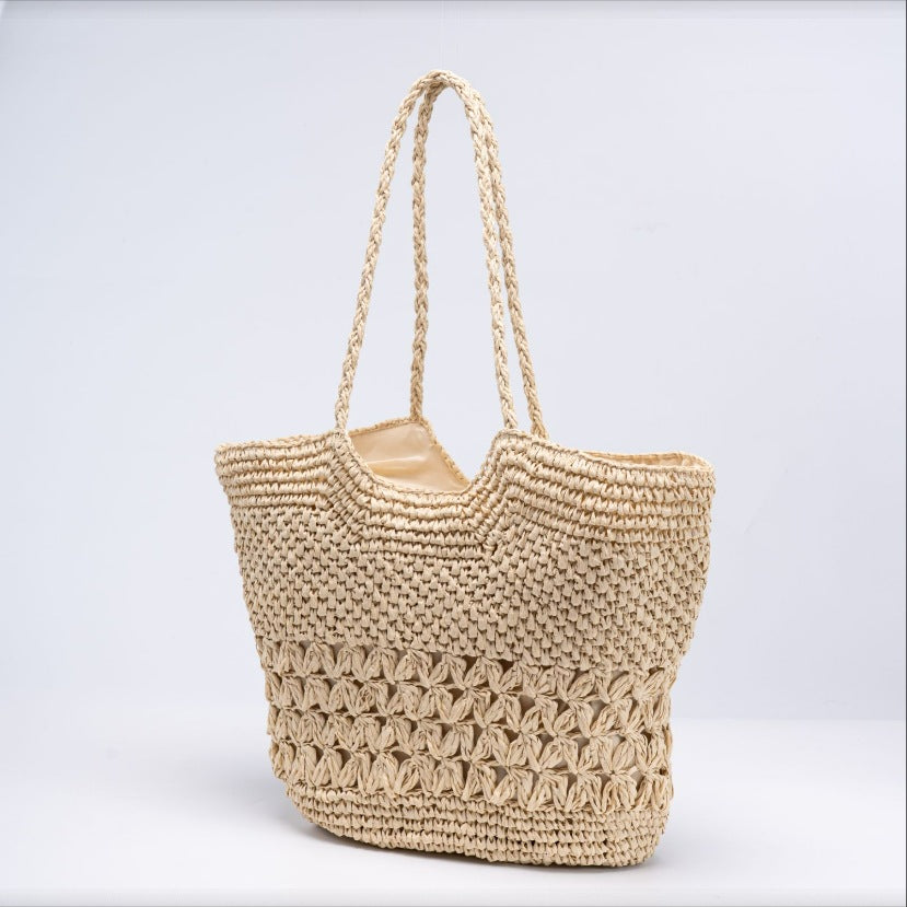Handcrafted raffia shopping bag with unique structure Bowlift