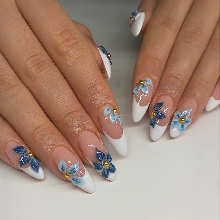Creative nail art set with floral 3D designs Bowlift