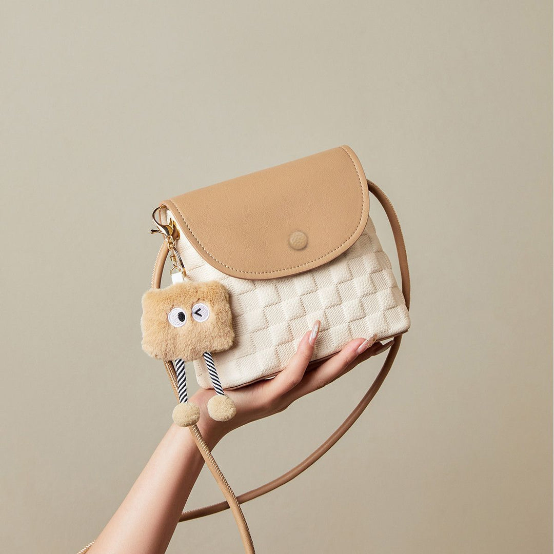 Charming Textured Crossbody Bag Bowlift