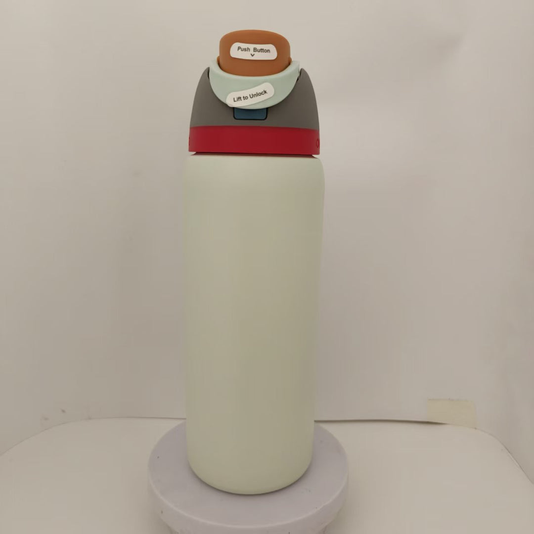 Double-Wall Vacuum Insulated Stainless Steel Travel Bottle With Flip Straw Leakproof Lid And Character Print