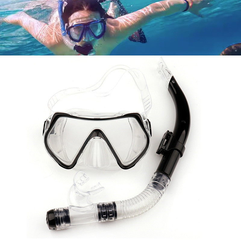 Snorkel mask with anti-fog technology and flexible mouthpiece Bowlift