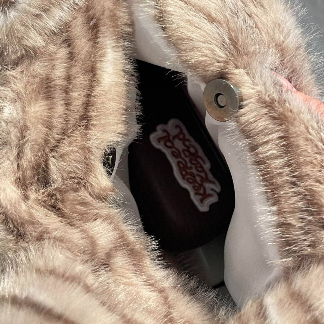Cozy Plush Shoulder Bag with Animal Motif Bowlift