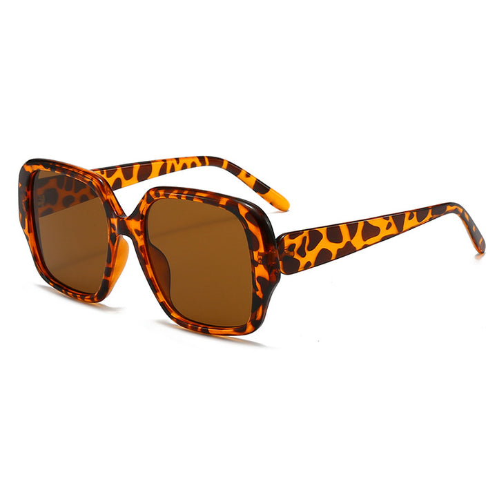Women’s fashionable square sunglasses with wide frame Bowlift