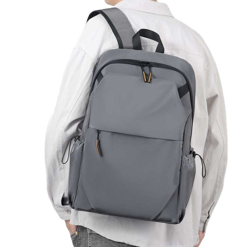 Urban Backpack with Practical and Ergonomic Compartments Bowlift