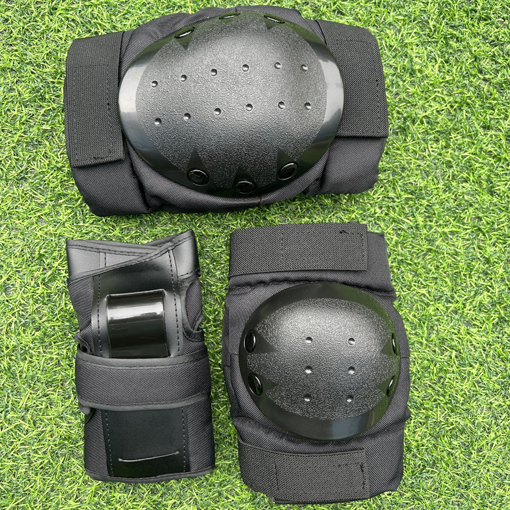 Safety package with knee protectors and wrist protectors Bowlift