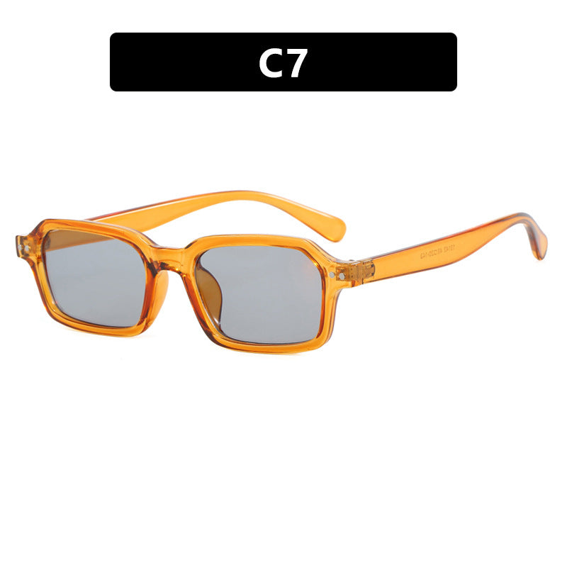 Women's fashionable square sunglasses in urban design Bowlift