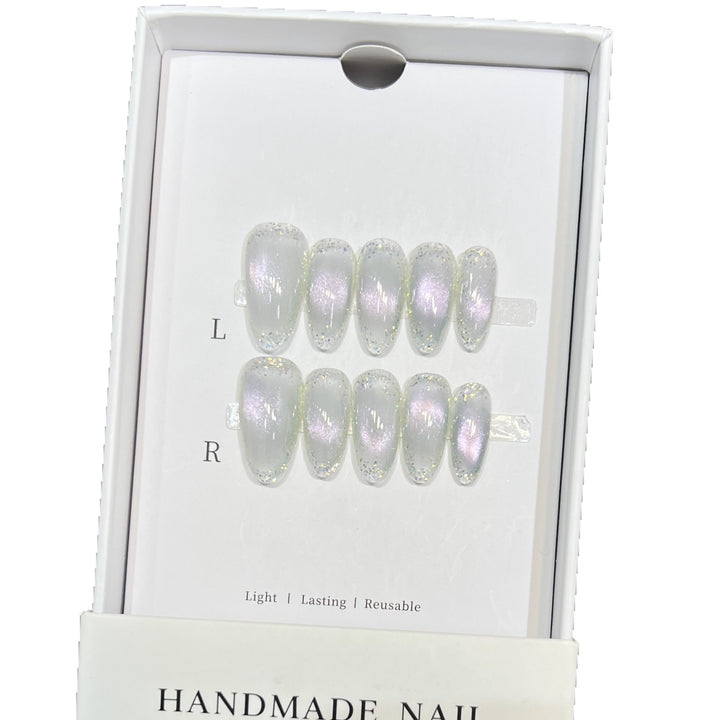 Handmade Press-On Nail Set with Iridescent Finish Bowlift