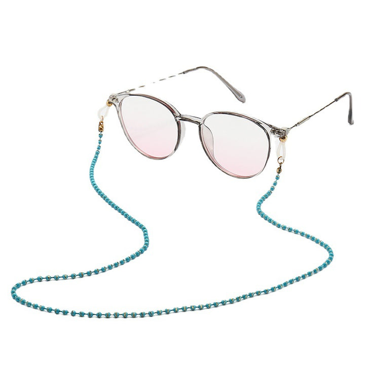 Fashionable Cat-Eye Glasses with Beaded Chain Bowlift