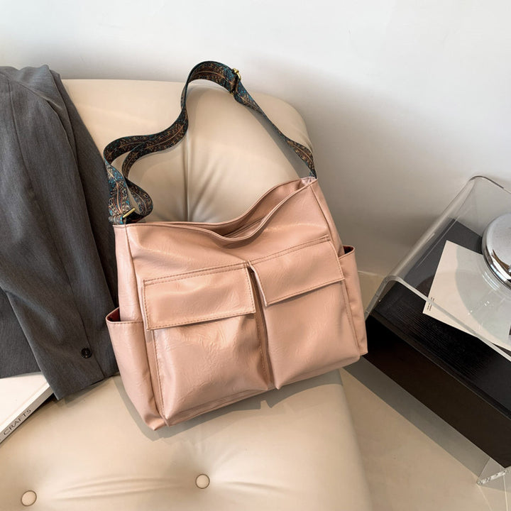 Chic Metallic Handbag Bowlift