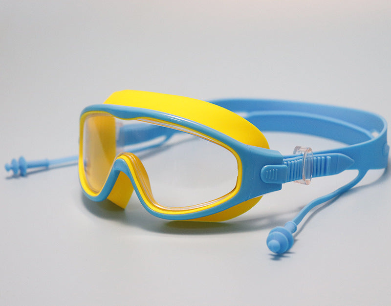 Snorkel mask with comprehensive field of view and comfortable silicone details Bowlift