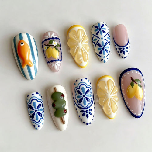 Creative nail art set with floral and animal designs Bowlift
