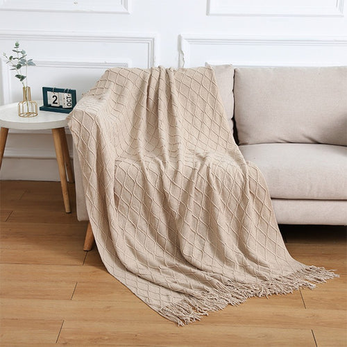 Cozy Knitted Scarf Bowlift
