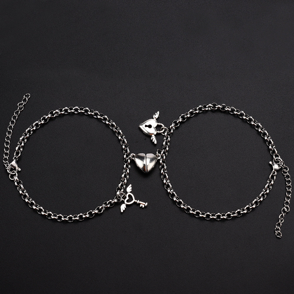 Charm-Bracelet Bowlift