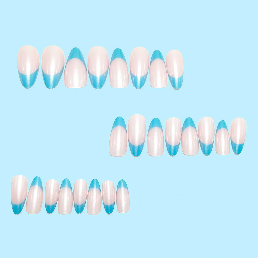 Artificial nails with elegant gradient color and lace design Bowlift