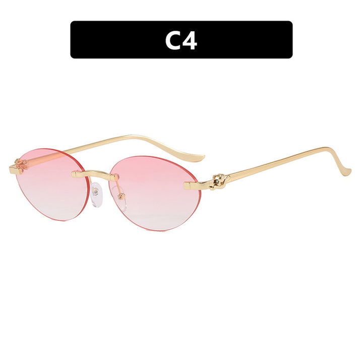 Women's elegant oval sunglasses with golden accents Bowlift