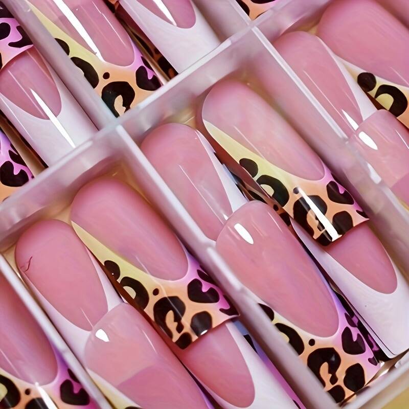 Stylish Press-On Nail Set with Leopard Design Bowlift
