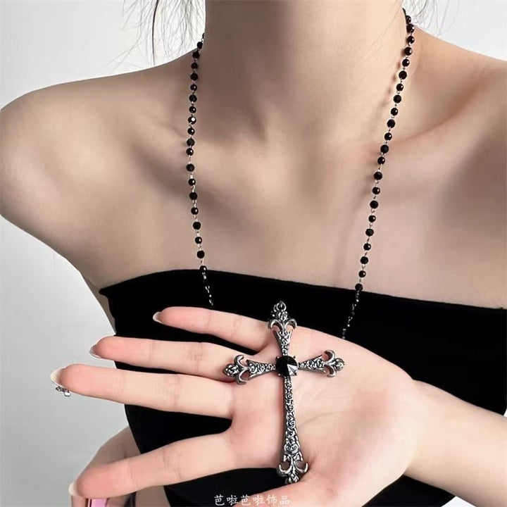 Decorative Cross Pendant Necklace Bowlift