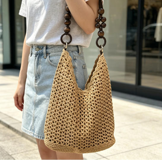 Hand-knotted bucket bag with wooden handles Bowlift