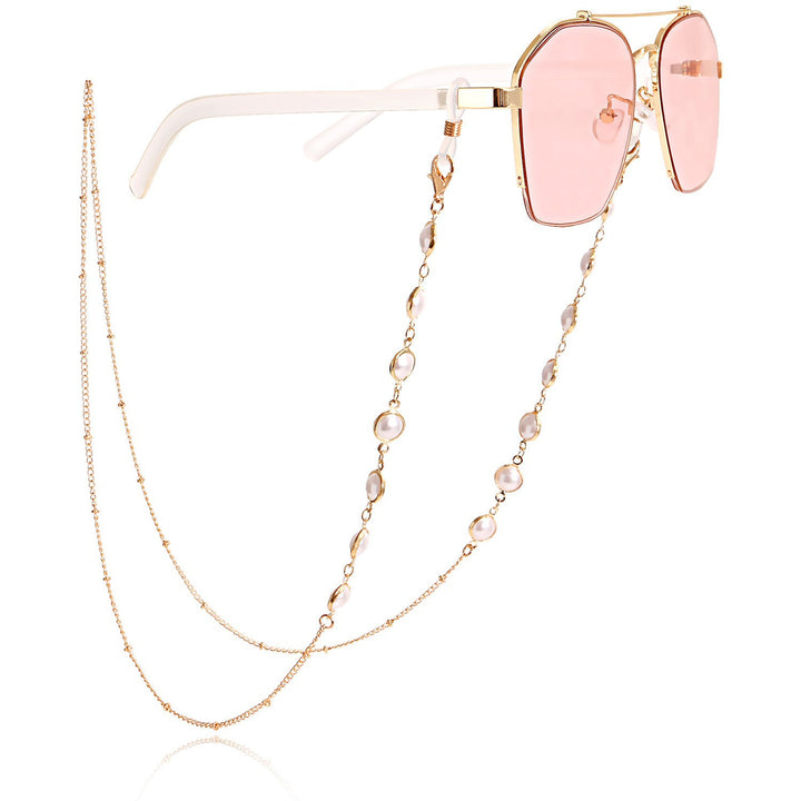 Stylish Sunglasses with Decorative Chain Bowlift