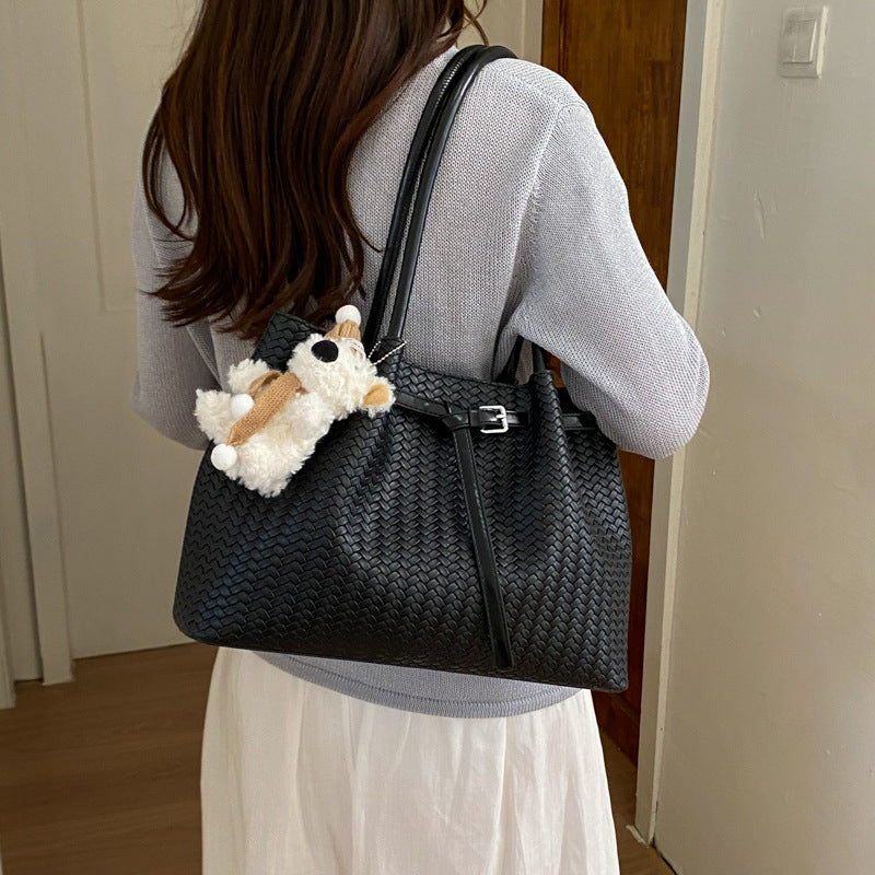 Handcrafted Textured Tote Bag Bowlift