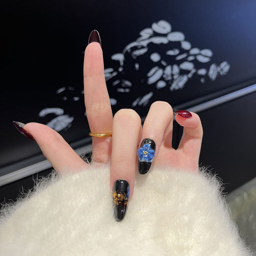 Artistic Floral Accent Press-On Nail Set Bowlift