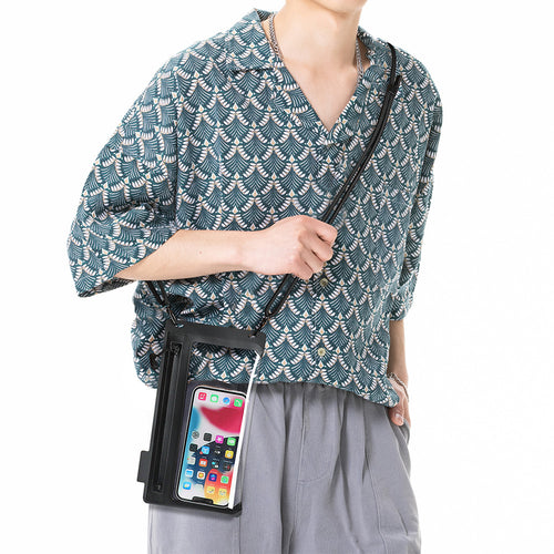 Swimmable smartphone case Bowlift
