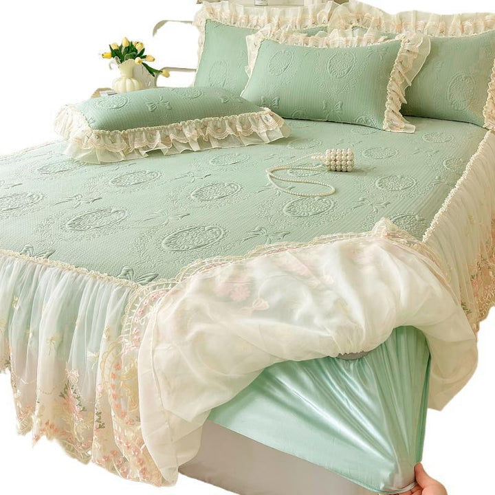 Elegant Ruffled Bedspread Set