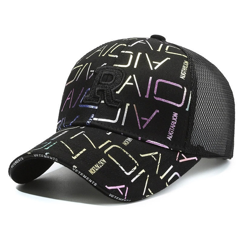 Women’s sporty and stylish cap Bowlift