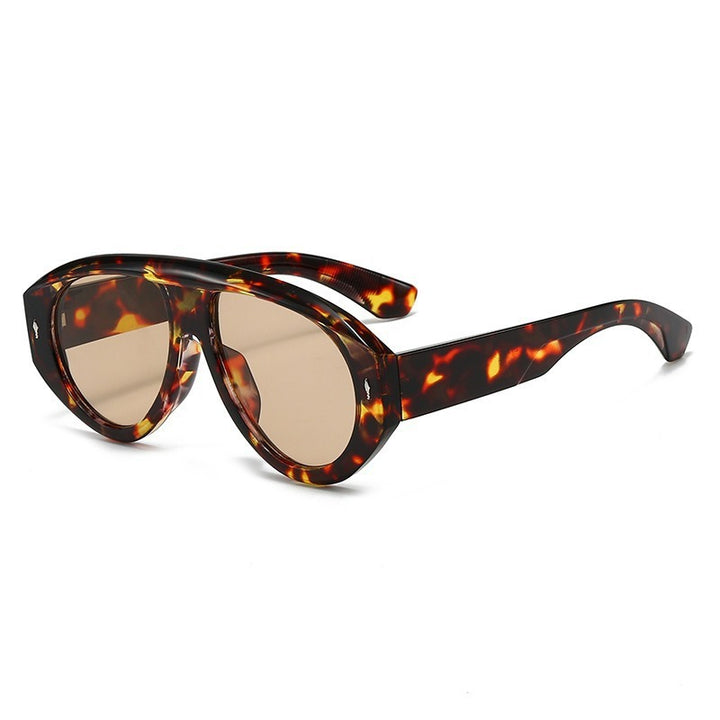 Women's modern fashion sunglasses in futuristic design Bowlift