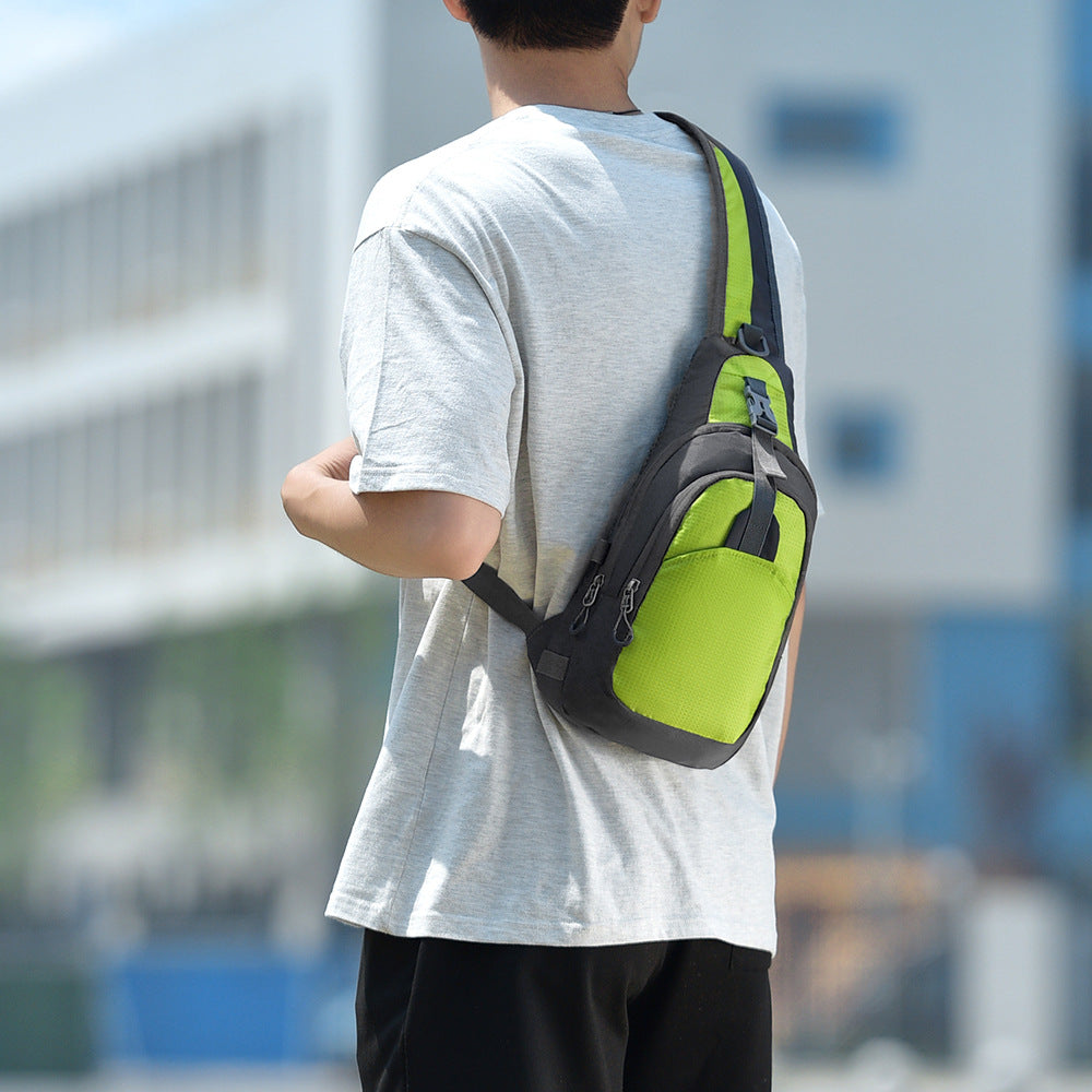 Sling backpack with comfortable back padding and many compartments Bowlift