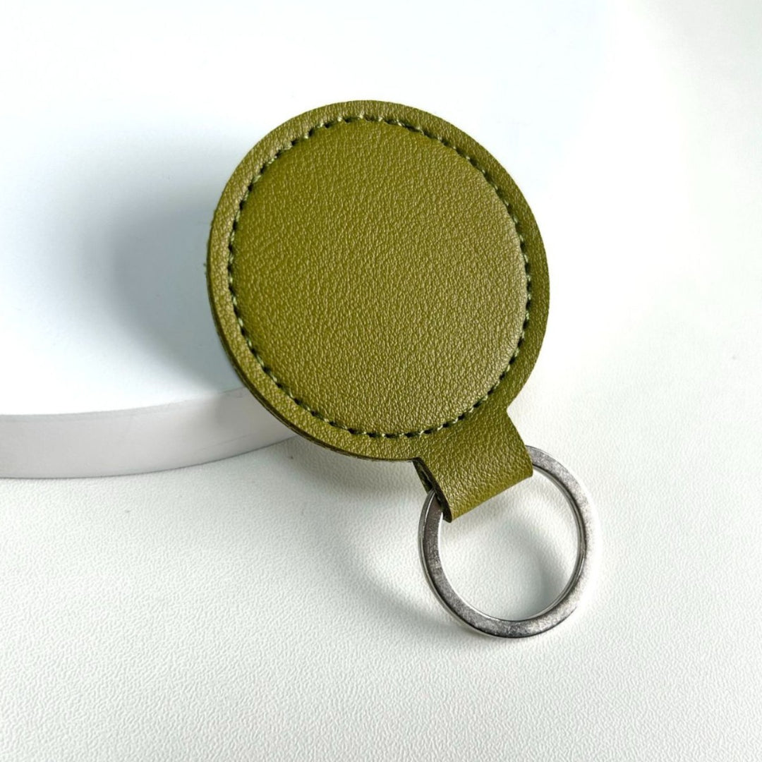 Unisex keychain in a stylish and functional design Bowlift