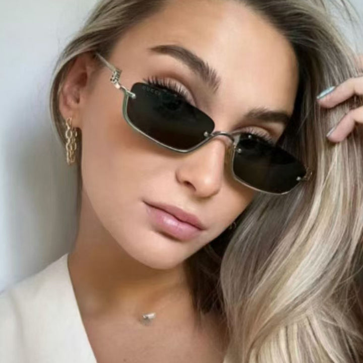 Women Fashionable Square Sunglasses with Elegant Metal Frame Bowlift