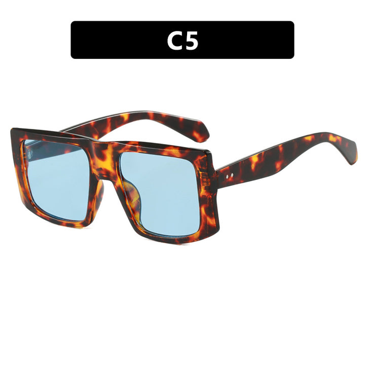 Women's square sunglasses with robust plastic frame and protective UV filter Bowlift