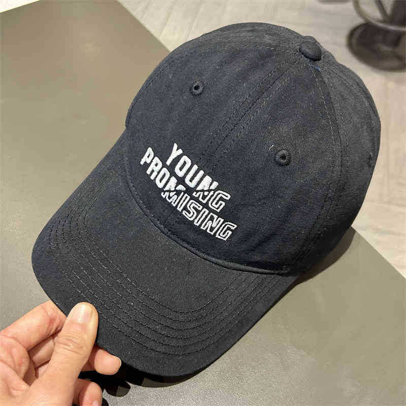 Unisex Relaxed Fit Casual Cap Bowlift