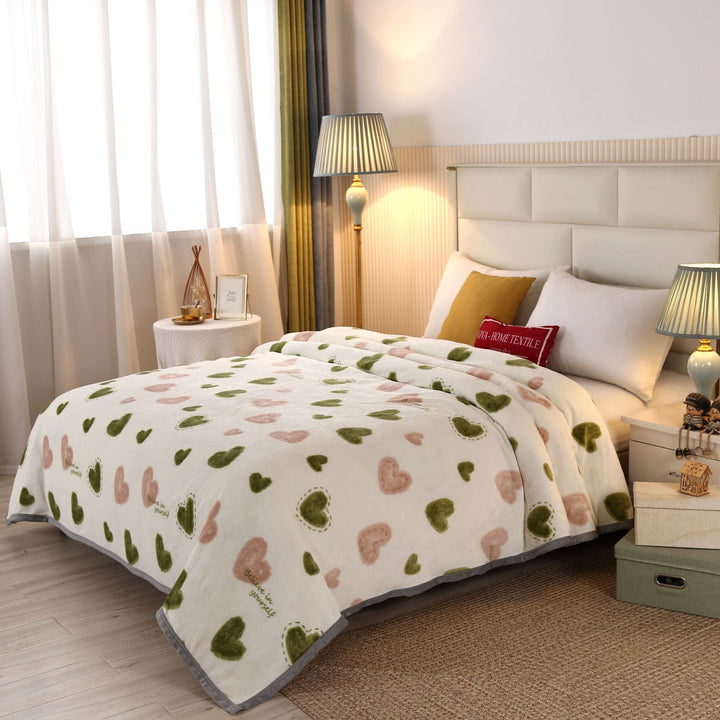 Women's cozy fleece blanket with playful cloud pattern Bowlift