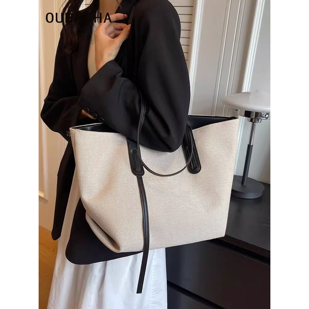 Spacious Utility Tote Bag Bowlift