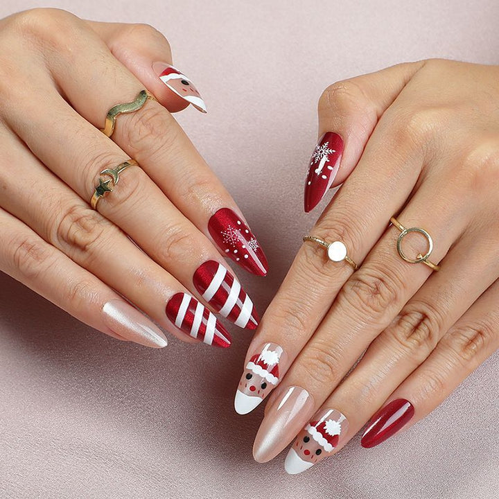 Acrylic nail set with glamorous golden accents Bowlift