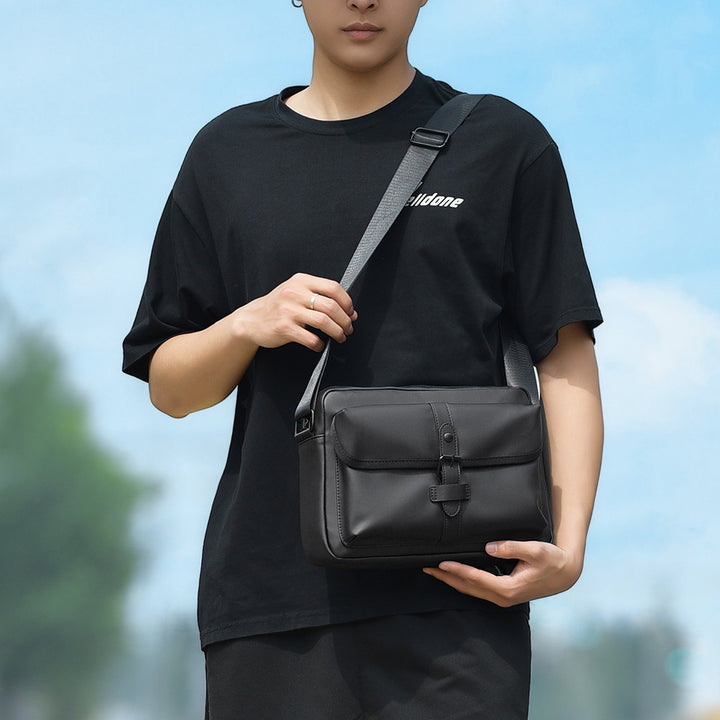 Premium Water-Resistant Messenger Bag Bowlift