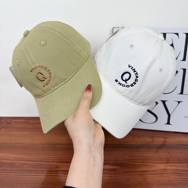Women's Vintage-Inspired Adjustable Cap Bowlift