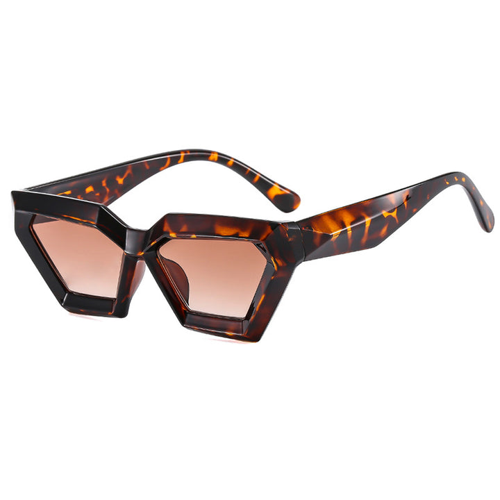 Ladies eye-catching sunglasses in unique hexagon design Bowlift