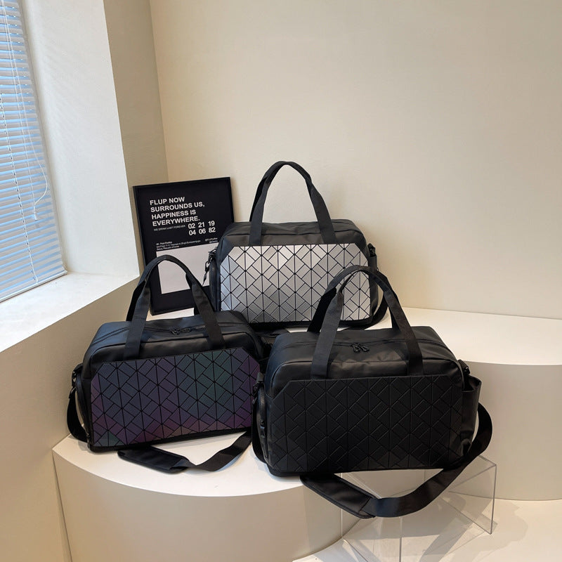 Travel and Sports Bag Bowlift