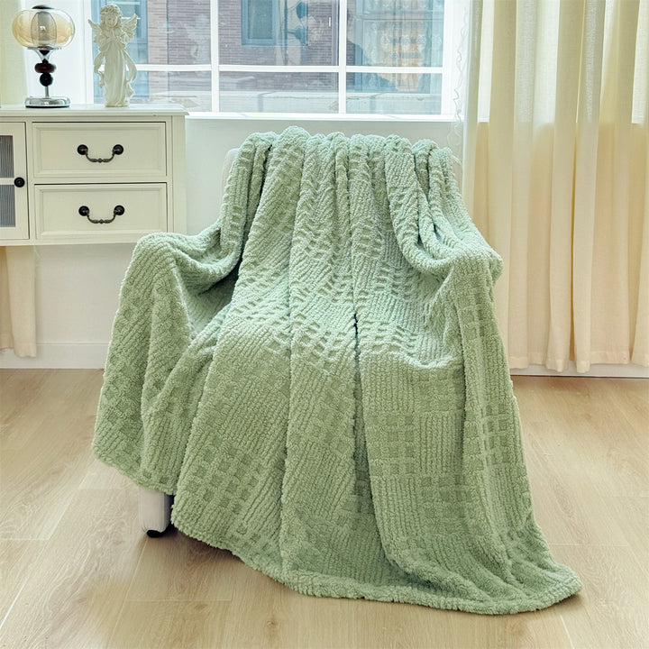 Plush Textured Throw Blanket Bowlift