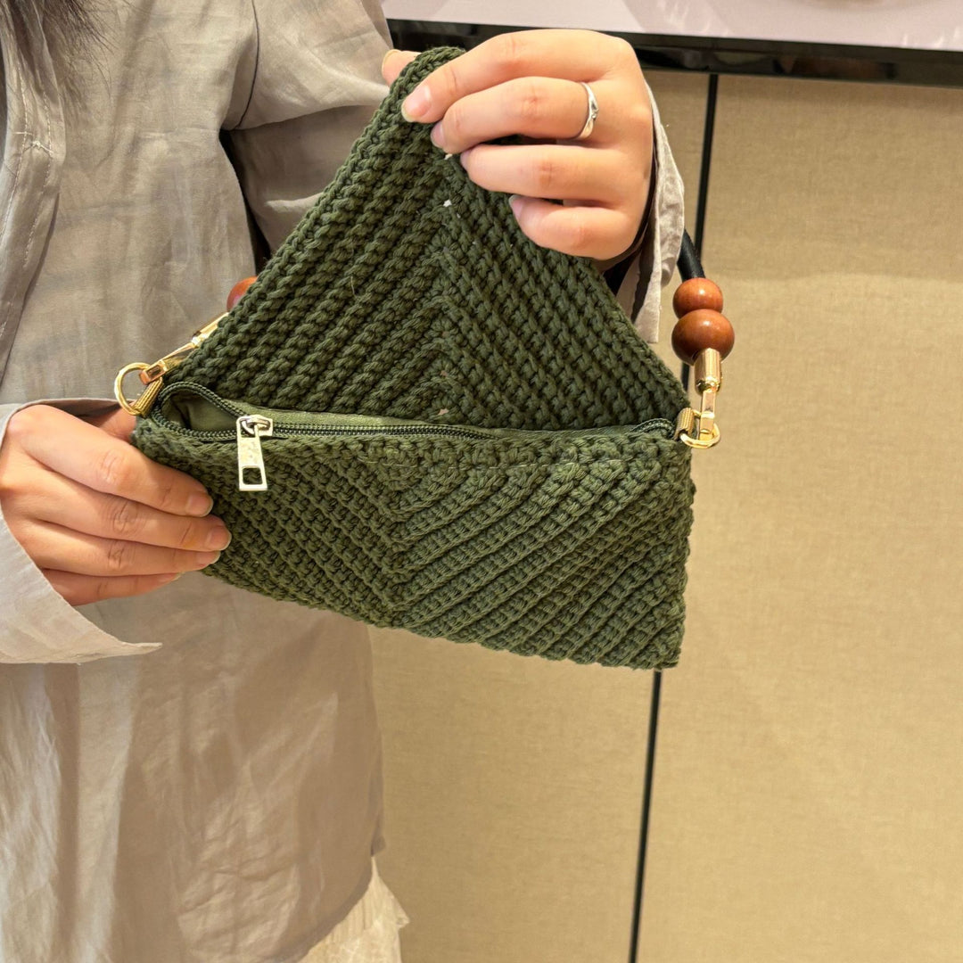 Bag with stylish integrated handle Bowlift