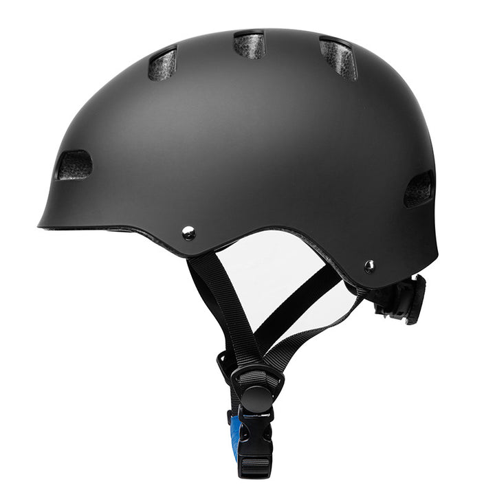 Skate helmet with advanced ventilation technology Bowlift