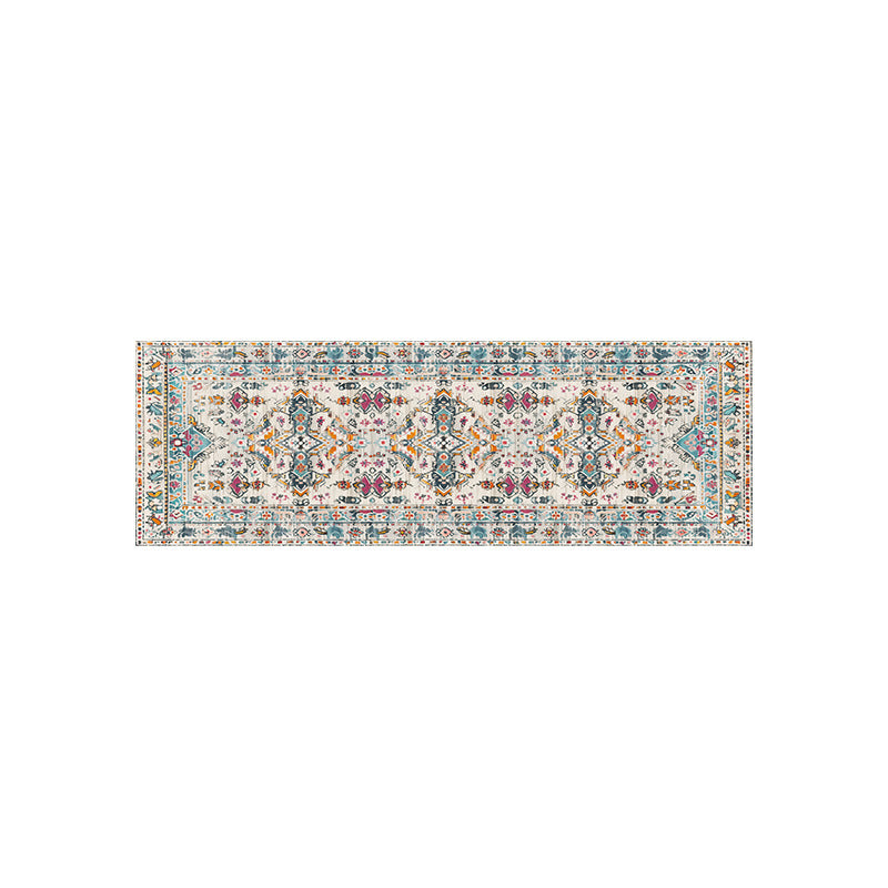 Vintage-Inspired Runner Rug Bowlift