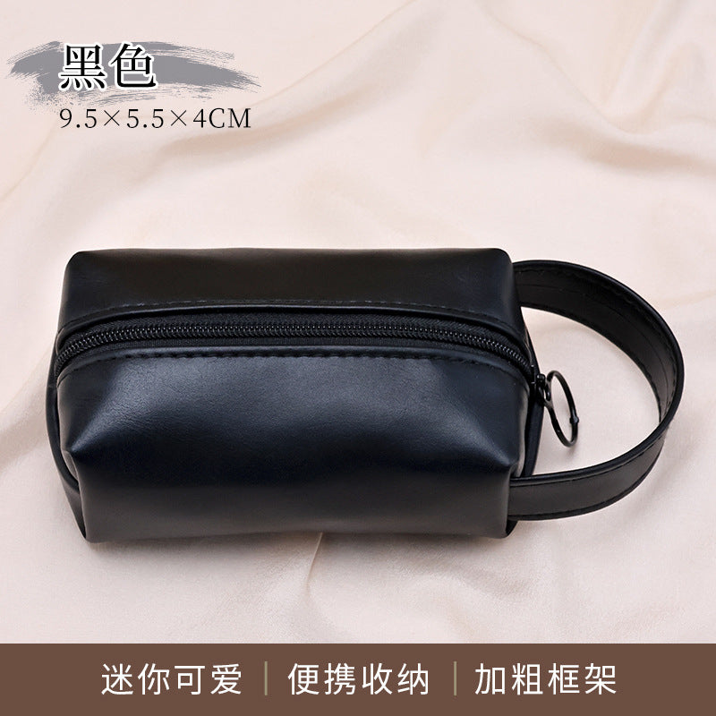 Cosmetic bag with practical double zipper Bowlift