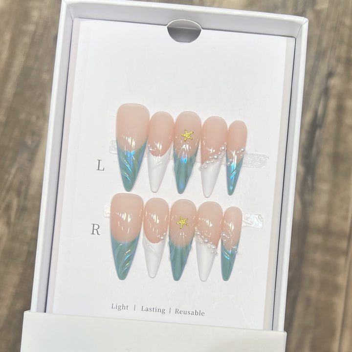 Floral and Polka Dot Press-On Nail Set Bowlift