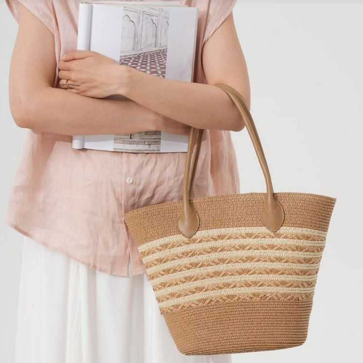 Elegant Shopping Bag Made of Woven Natural Material Bowlift