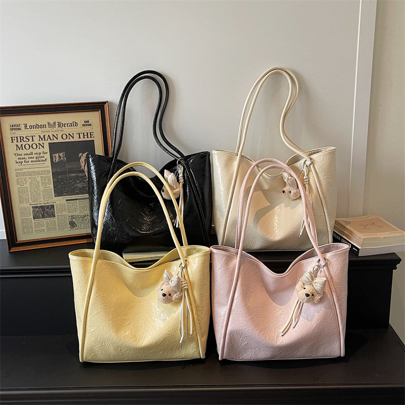 Versatile Soft-Finish Tote Bowlift