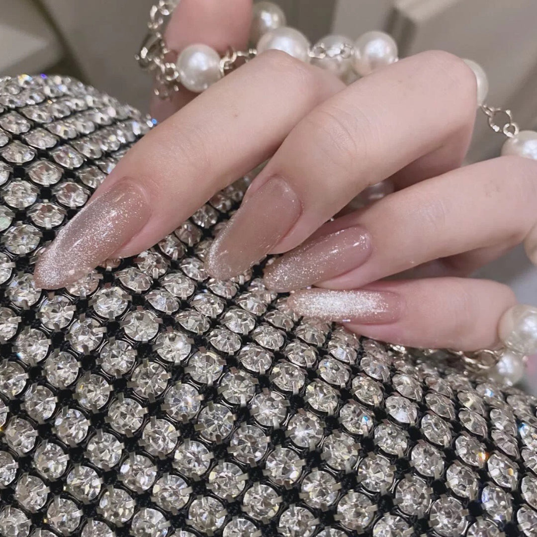 Festive Holiday Themed Press-On Nail Art Bowlift